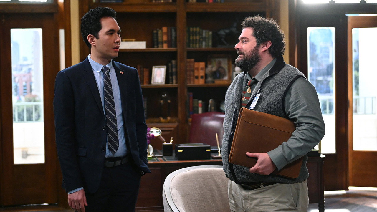 Mr. Mayor S01E02