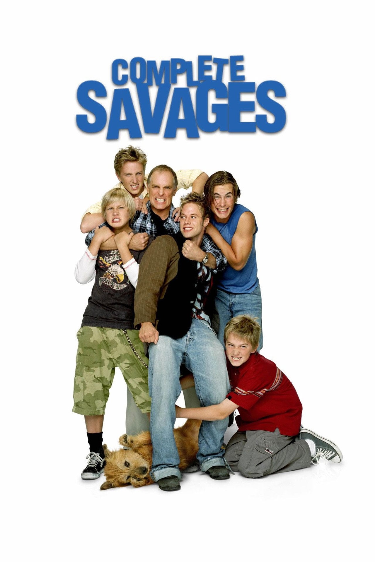 La familia Salvaje (2004) poster